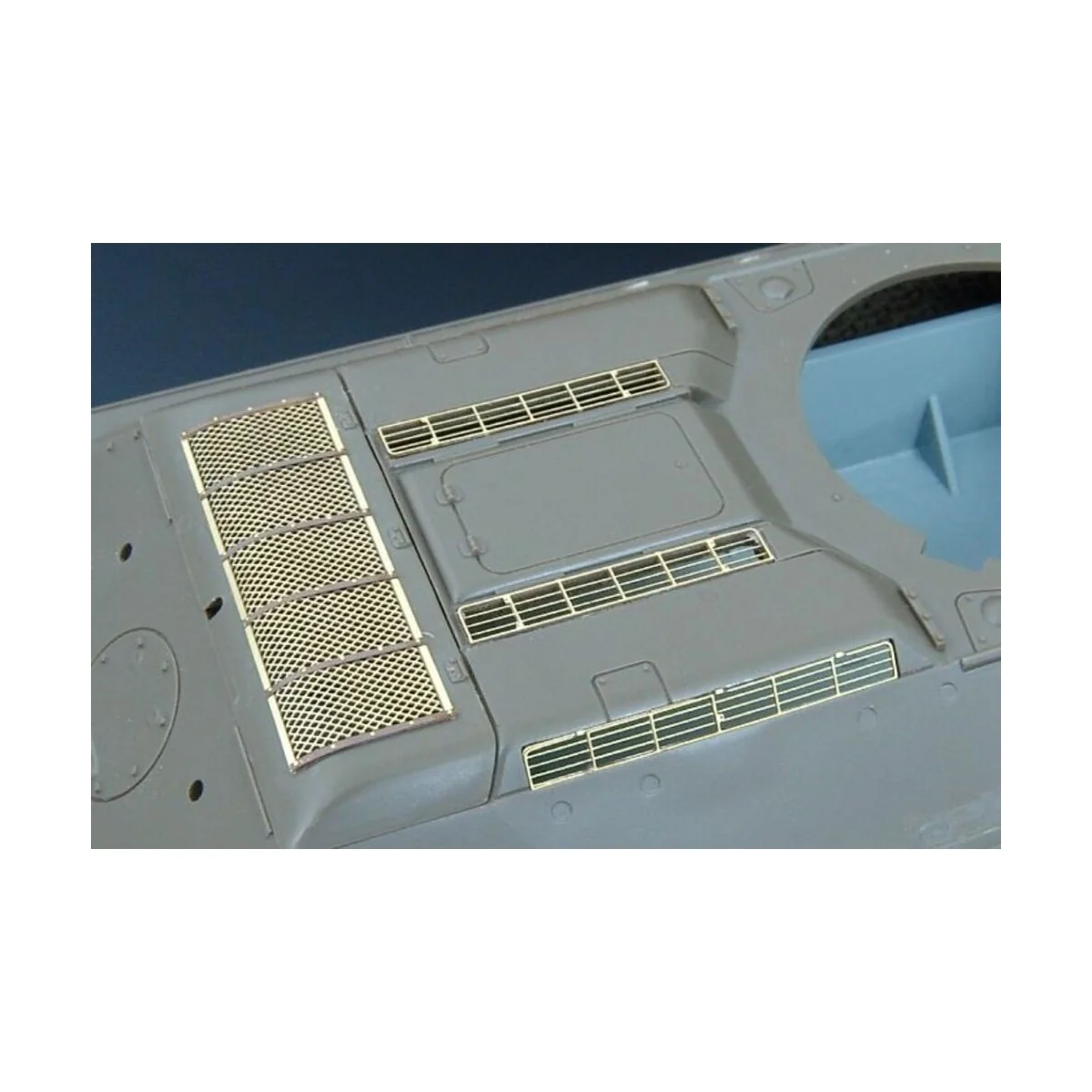 T-34-76 GRILLS, 1/48 - Hauler HLX48034