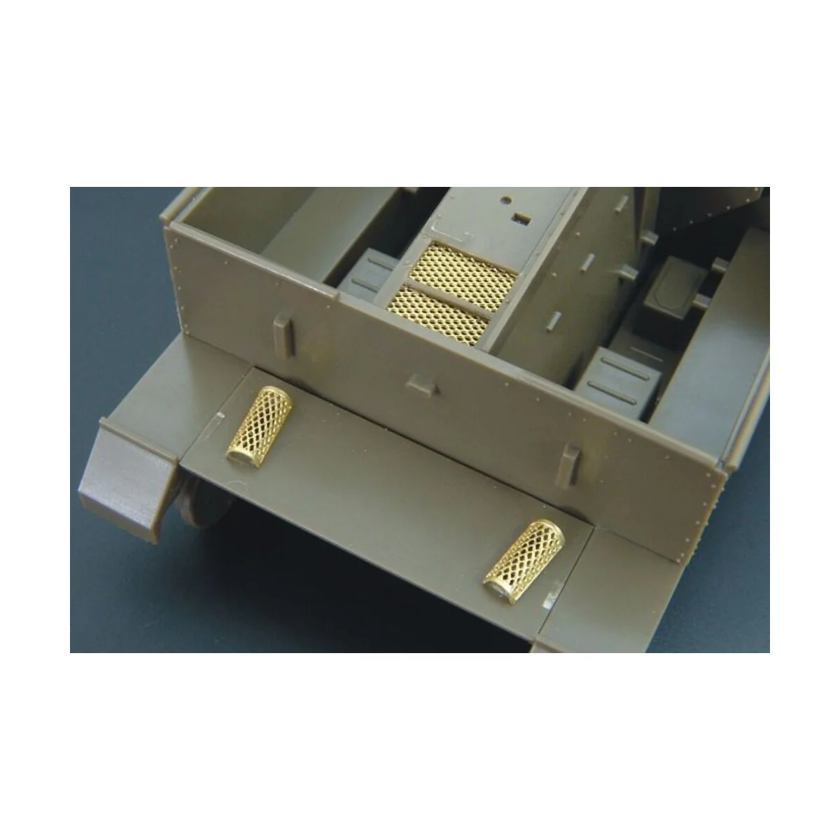 British universal carrier Mk II -GRILLS - Hauler HLX48043