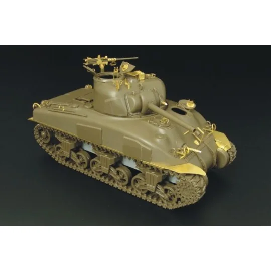 M4A1 SHERMAN, 1/48 - Hauler HLX48075