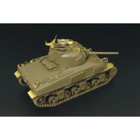 M4A1 SHERMAN, 1/48 - Hauler HLX48075