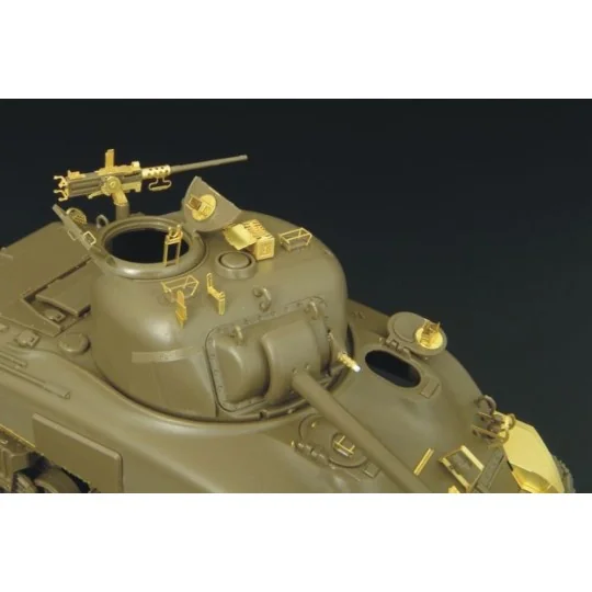M4A1 SHERMAN, 1/48 - Hauler HLX48075