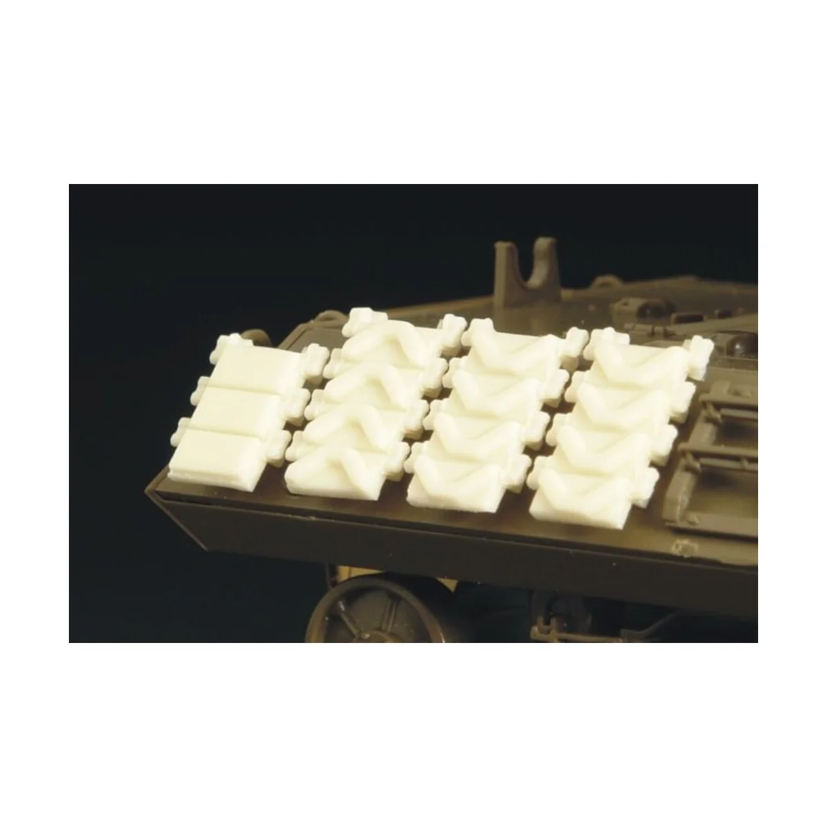 M4-M10 external track armor, 1/48 - Hauler HLX48101