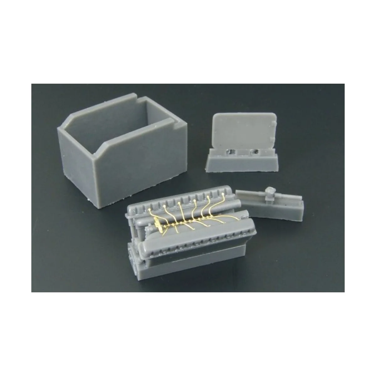 T-34- SU-122 engine set, 1/48 - Hauler HLX48115