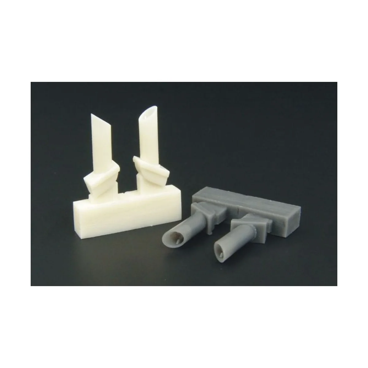 Pz IV ausf J late exhaust pipes TYPE 2, 1/48 - Hauler HLX48117