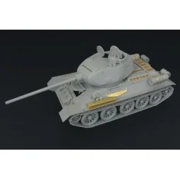 T-34-85 1944 Flattened Turret, 1/48 - Hauler HLX48151
