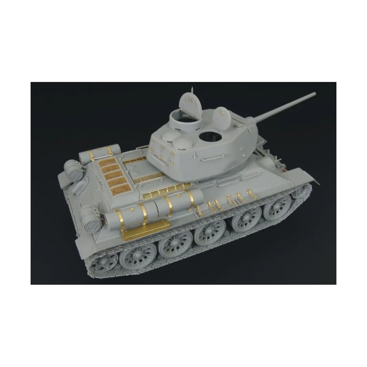 T-34-85 1944 Flattened Turret, 1/48 - Hauler HLX48151