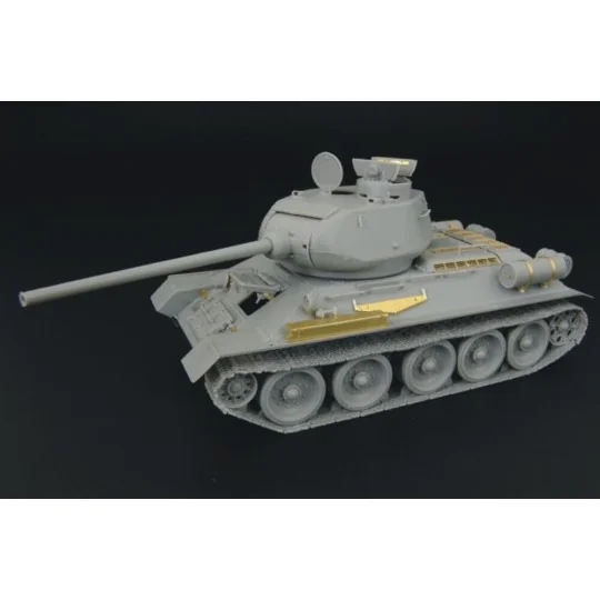 T-34-85 1944 Angle-Jointed Turret, 1/48 - Hauler HLX48153