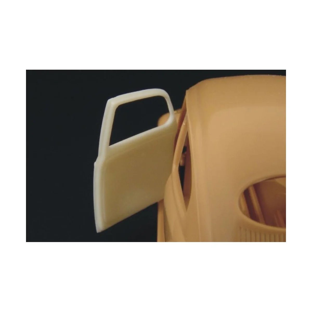 DOOR for Volkswagen type 82E, 1/48 - Hauler HLX48158