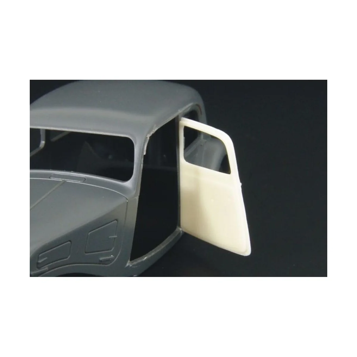 DOOR for Citroen CV 11, 1/48 - Hauler HLX48159