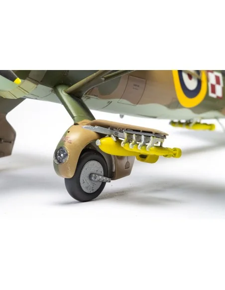 Westland Lysander Mk.I/Mk.III, 1/48 - Airfix A07116