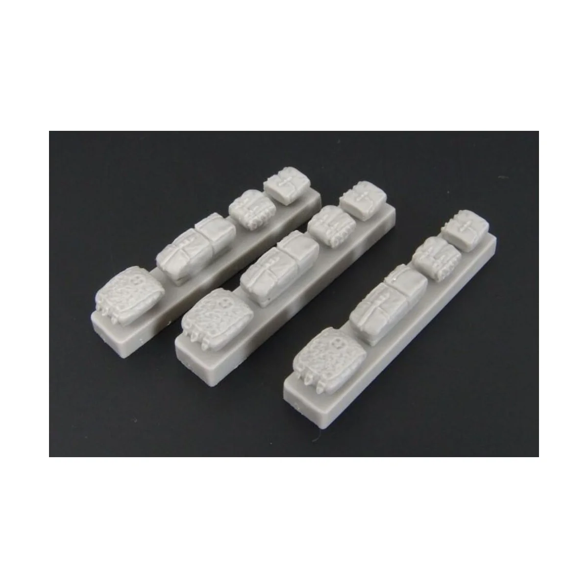 german rucksacks and bags, 1/48 - Hauler HLX48196