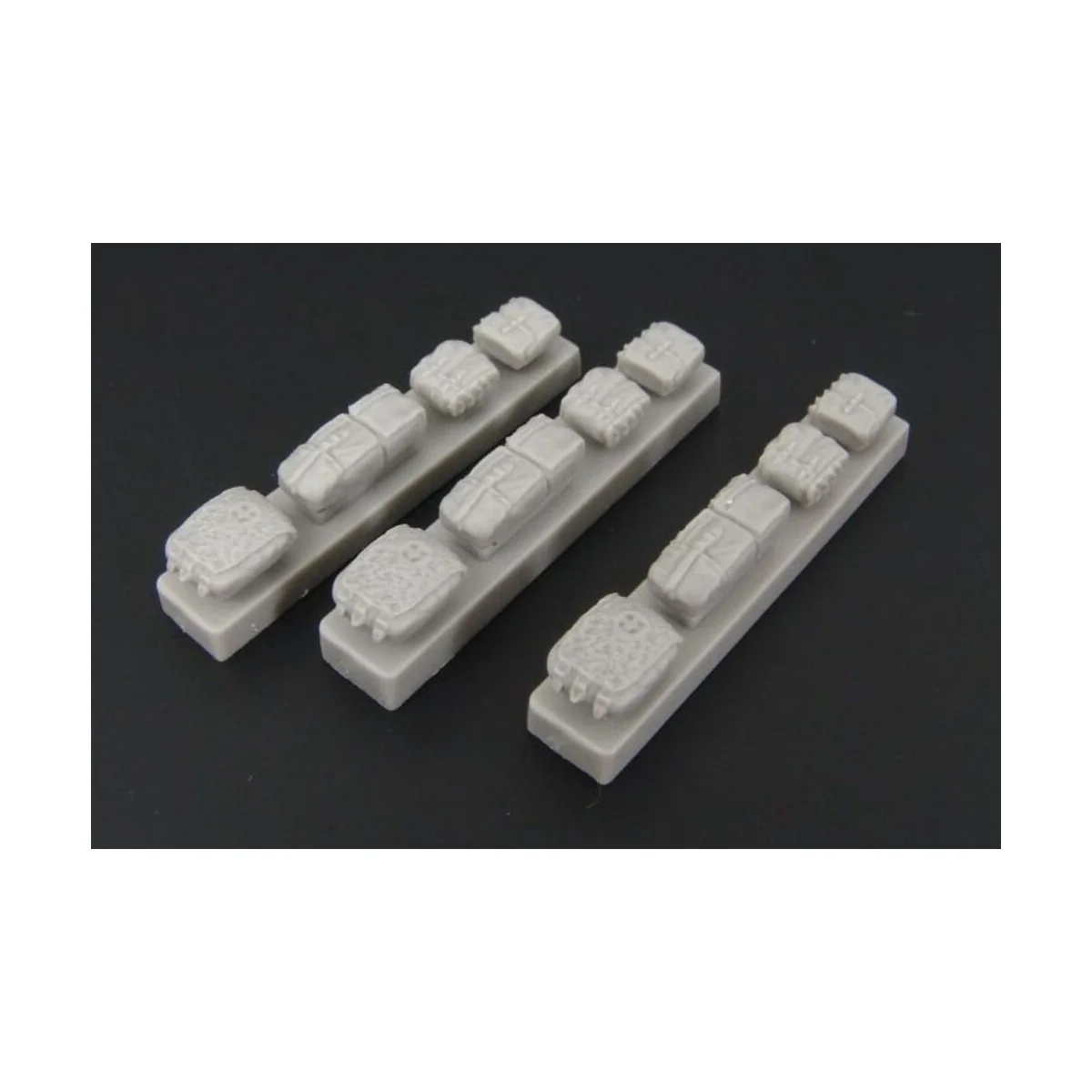 german rucksacks and bags, 1/48 - Hauler HLX48196