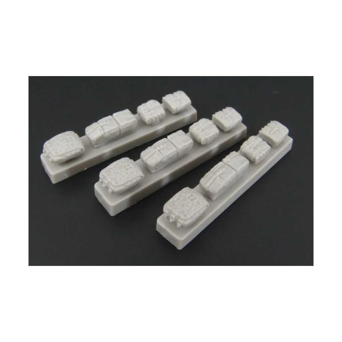 german rucksacks and bags, 1/48 - Hauler HLX48196