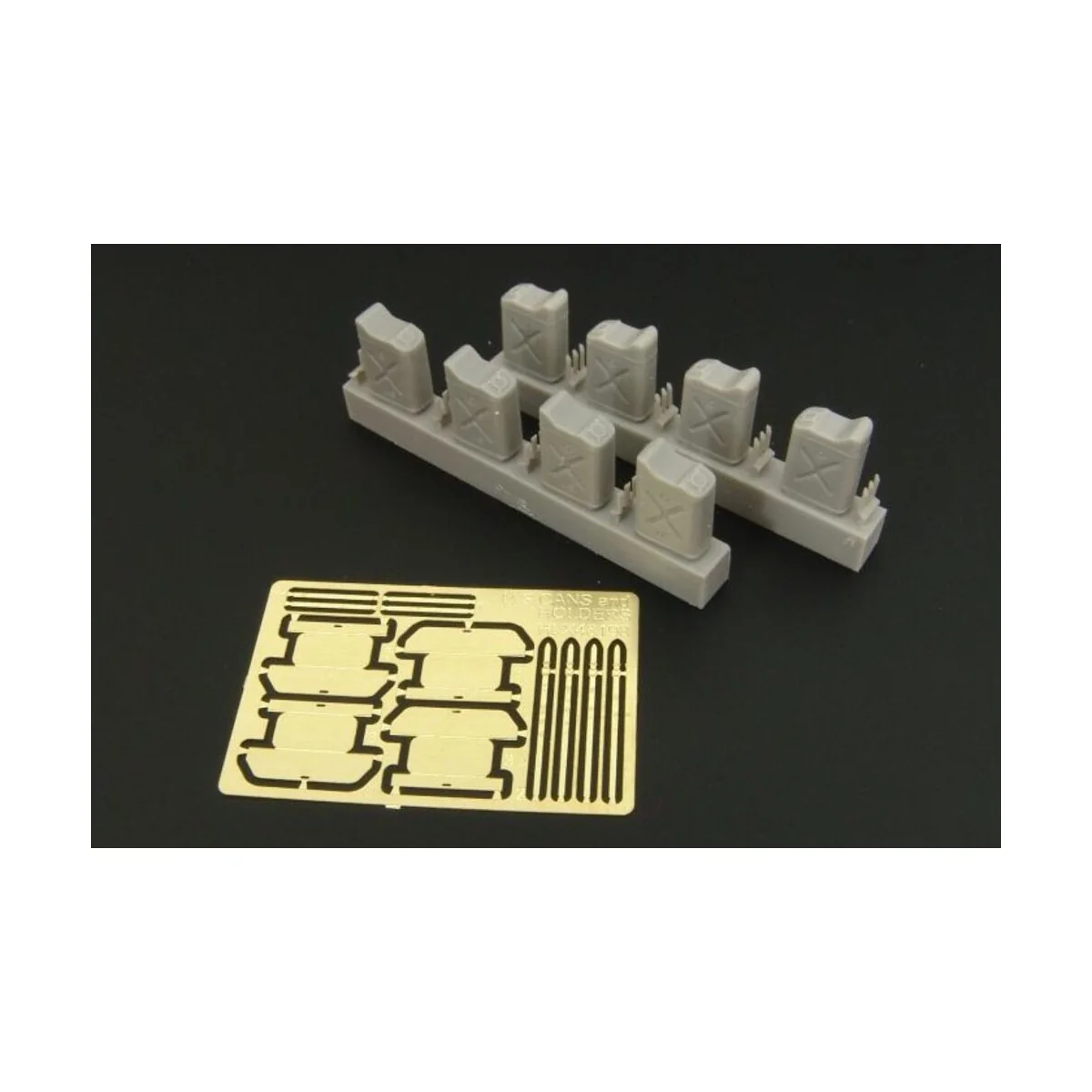 U S cans and holders, 1/48 - Hauler HLX48198