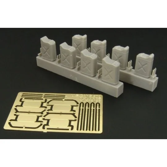 U S cans and holders, 1/48 - Hauler HLX48198