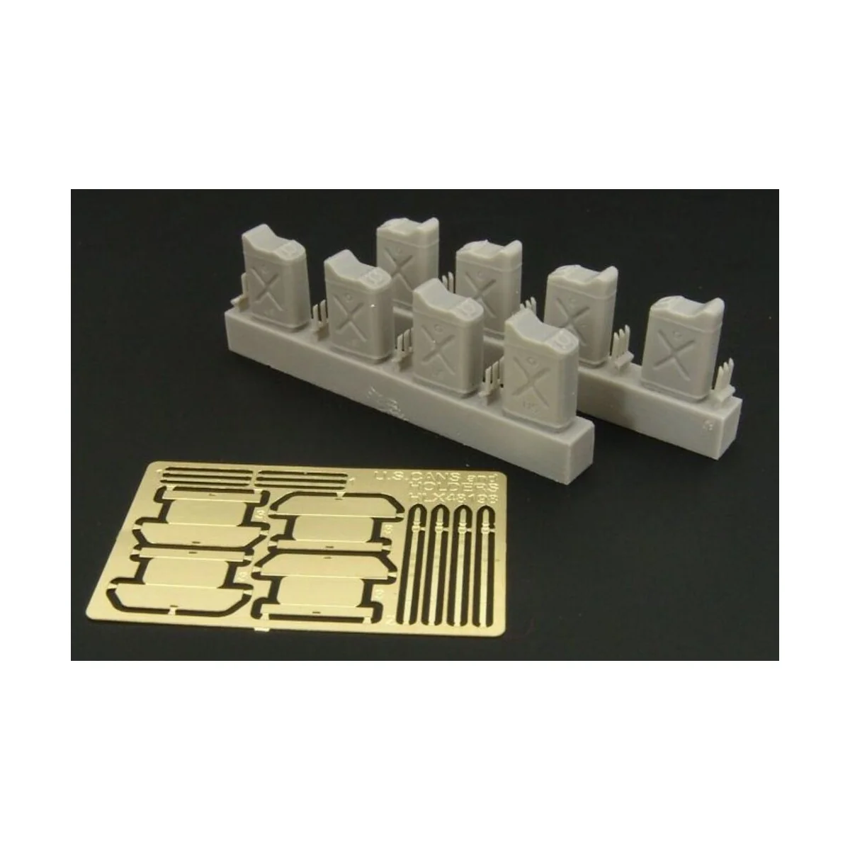 U S cans and holders, 1/48 - Hauler HLX48198