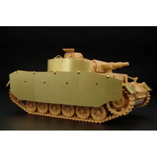 Pz III ausf M-N SCHURZEN, 1/48 - Hauler HLX48201