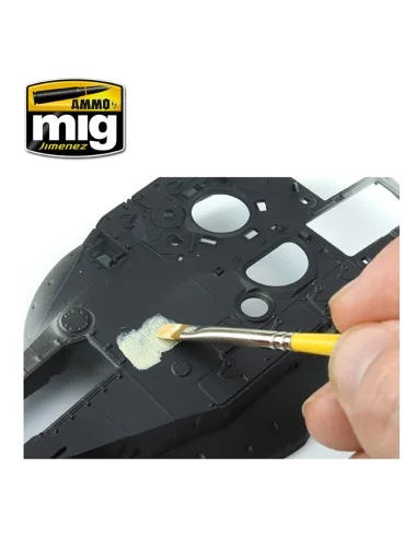 Anti-Slip Paste - Sand Color (for 1/35 scale) - AMMO by MIG Jimenez...