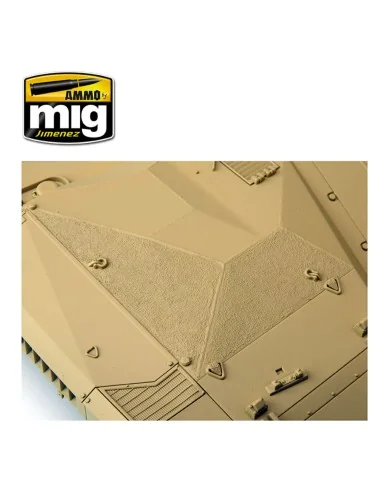 Anti-Slip Paste - Sand Color (for 1/35 scale) - AMMO by MIG Jimenez...