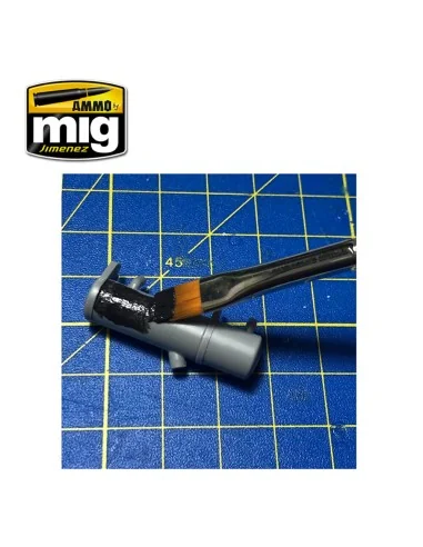 Anti-Slip Paste - Black Color (for 1/72 & 1/48 scales) - AMMO by MI...