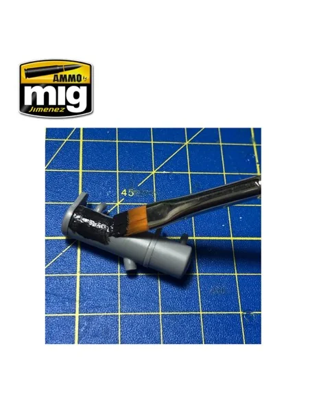 Anti-Slip Paste - Black Color (for 1/72 & 1/48 scales) - AMMO by MI...