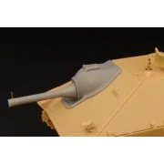 Flammpanzer 38(t) Hetzer, 1/48 - Hauler HLX48219