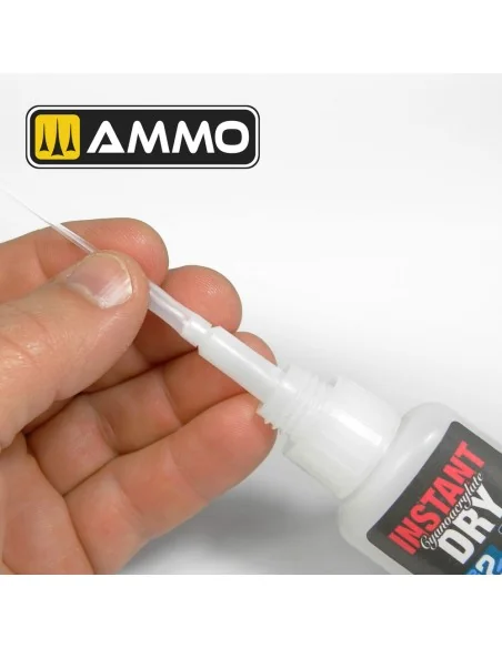 Precision Cyano Applicator - AMMO by MIG Jimenez A.MIG-8229