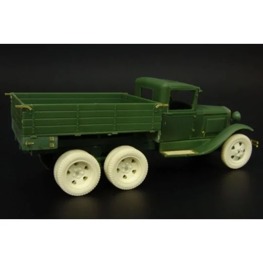 Gaz-AAA wheels, 1/48 - Hauler HLX48268