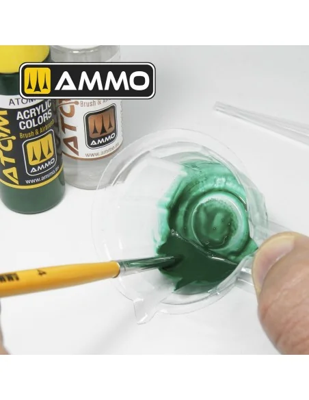 Disposable Mixing Cups 40ml (10pcs) - AMMO by MIG Jimenez A.MIG-8268
