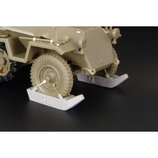 Sd Kfz 250-251 front wheels SKI, 1/48 - Hauler HLX48281