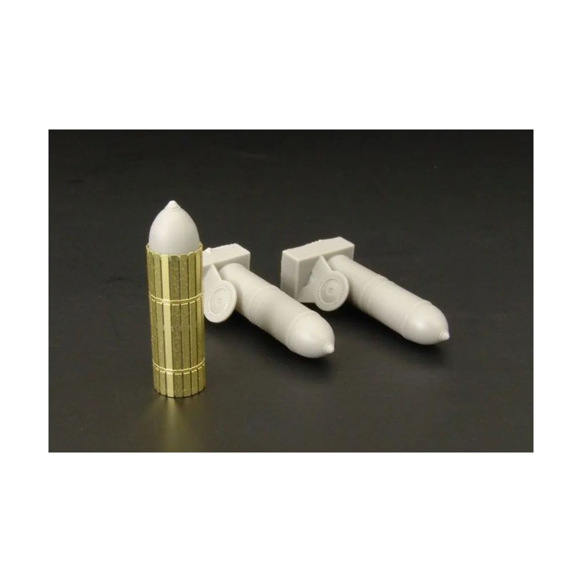 38cm Rocket for Sturmtiger, 1/48 - Hauler HLX48290