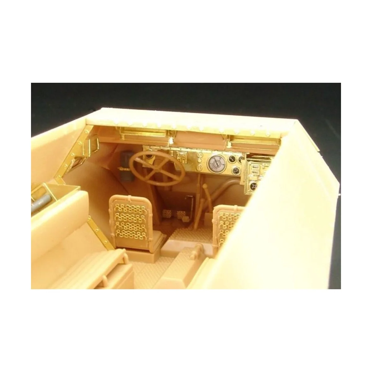 Sd Kfz 251-1 ausf D INTERIER (TAM), 1/48 - Hauler HLX48296