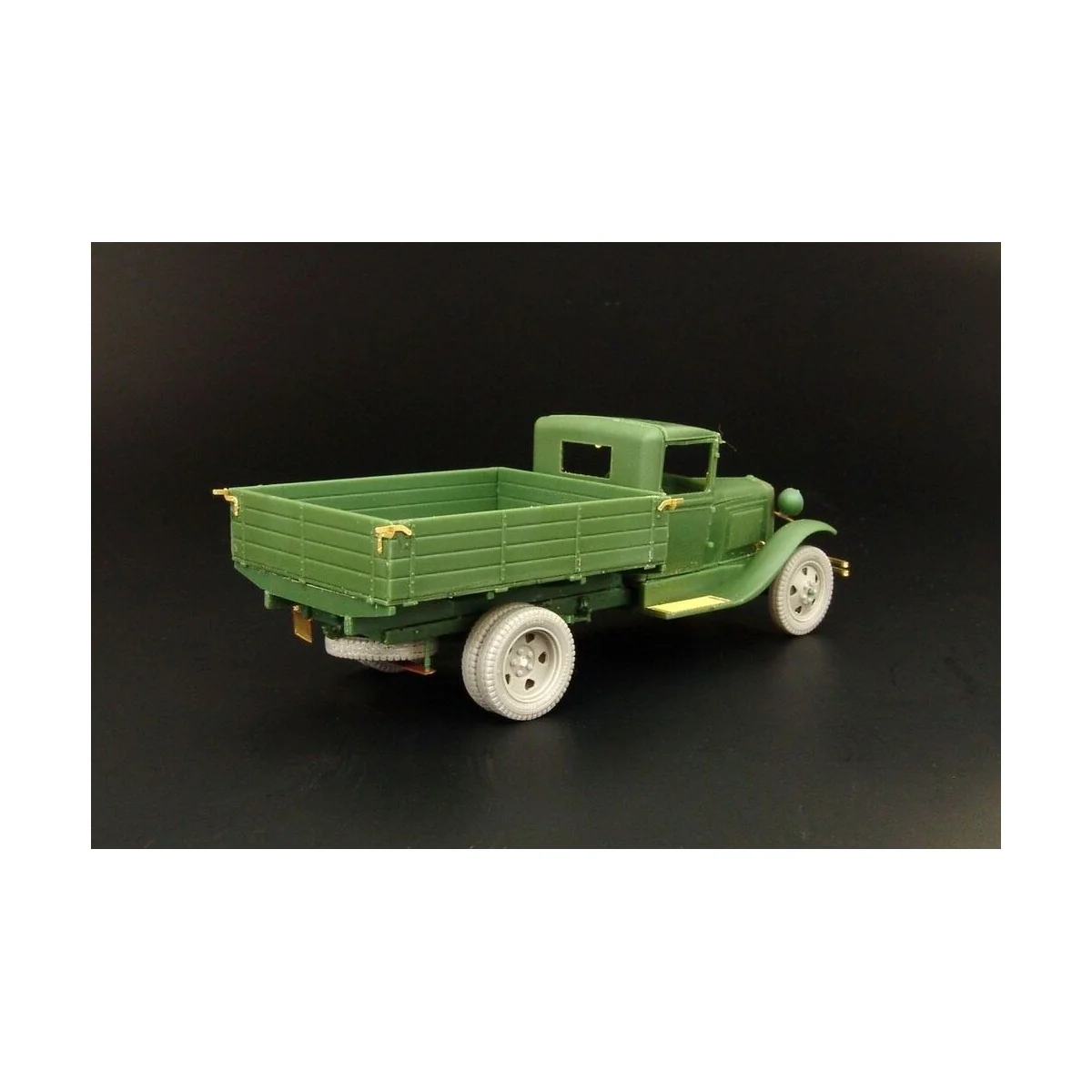 GAZ-AA - Hauler HLX48299