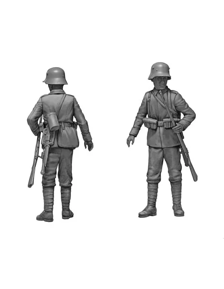 German Infantrymen before the attack. WWI era. Achtung, Panzer!, 1/...