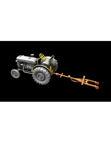 Zetor 25 Military w/Towbar for MiG 15/17s, 1/72 - Planet Models 129...
