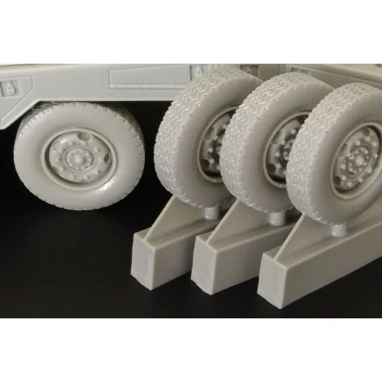 Sd Kfz 234 PUMA wheels, 1/48 - Hauler HLX48334