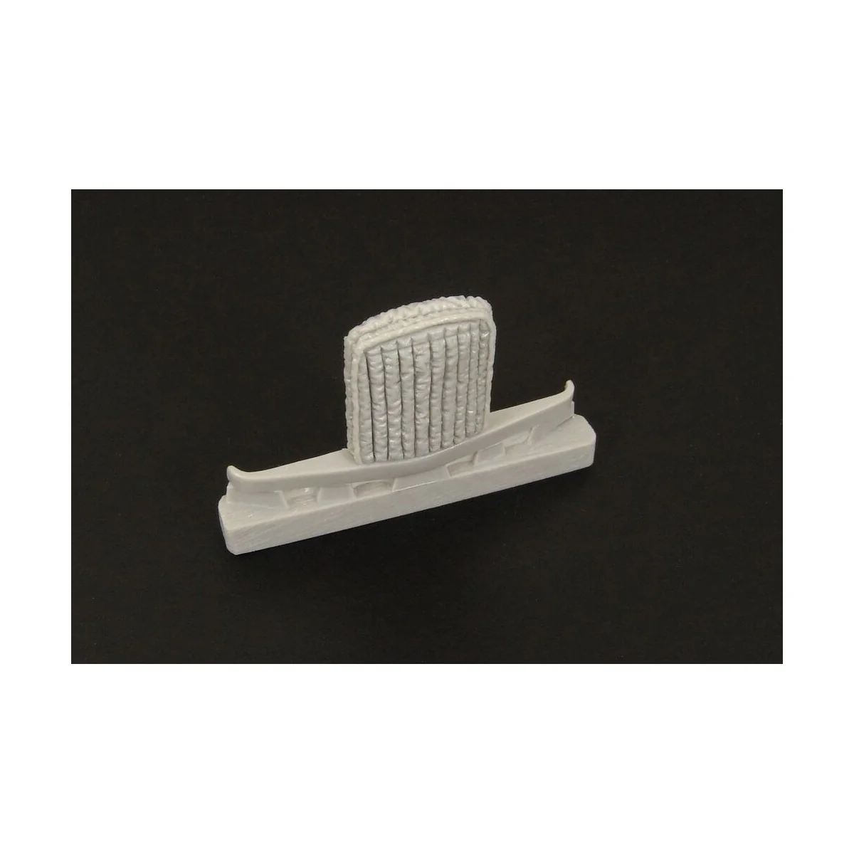 Opel Blitz Winter Radiator Cover, 1/48 - Hauler HLX48340