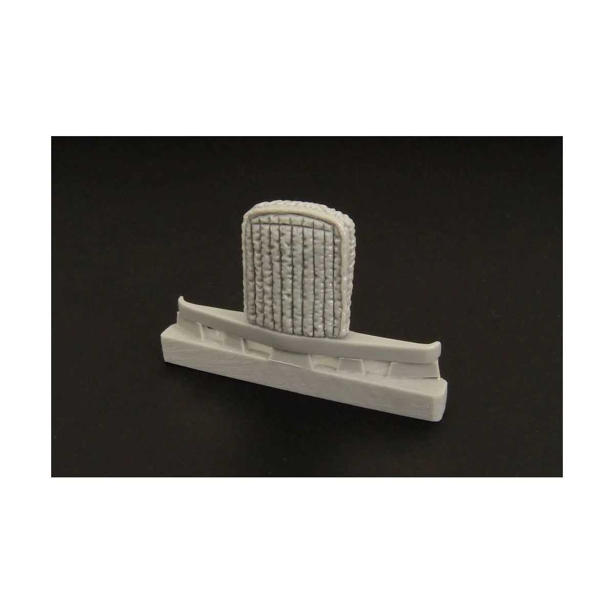 Opel Blitz Winter Radiator Cover, 1/48 - Hauler HLX48340