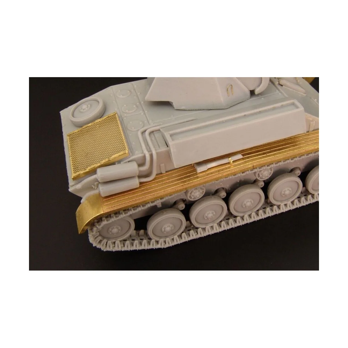 Russian ligth tank T-70 Early, 1/48 - Hauler HLX48352