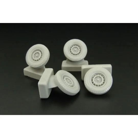 Wheels for GAZ family (ACE), 1/48 - Hauler HLX48356