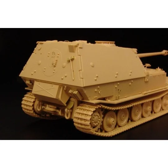 Sd Kfz 184 Elefant BASIC, 1/48 - Hauler HLX48381