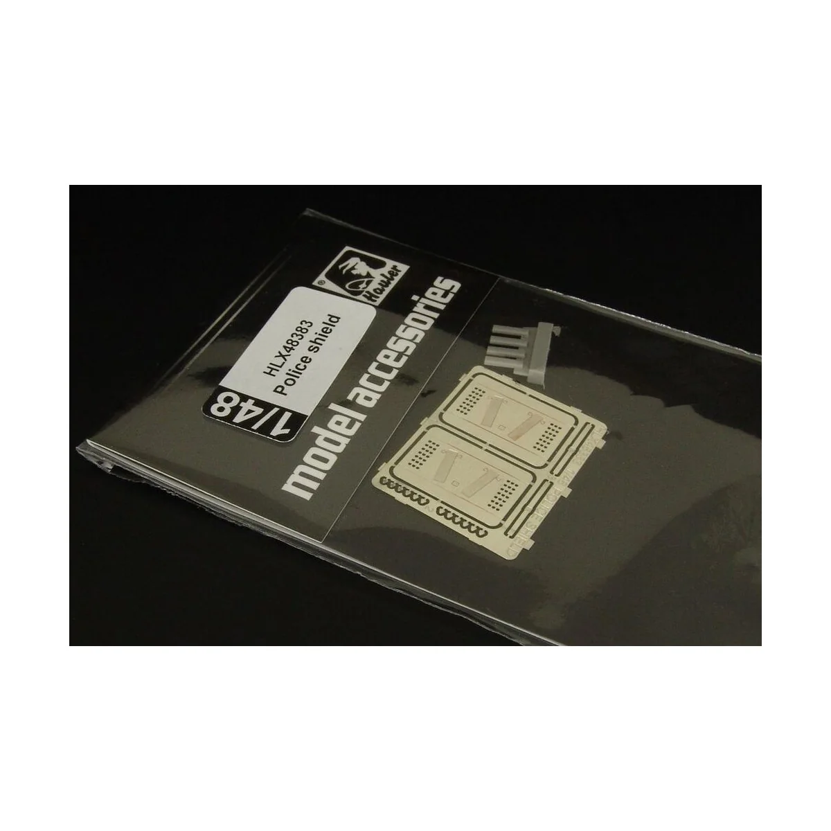 Police shield, 1/48 - Hauler HLX48383
