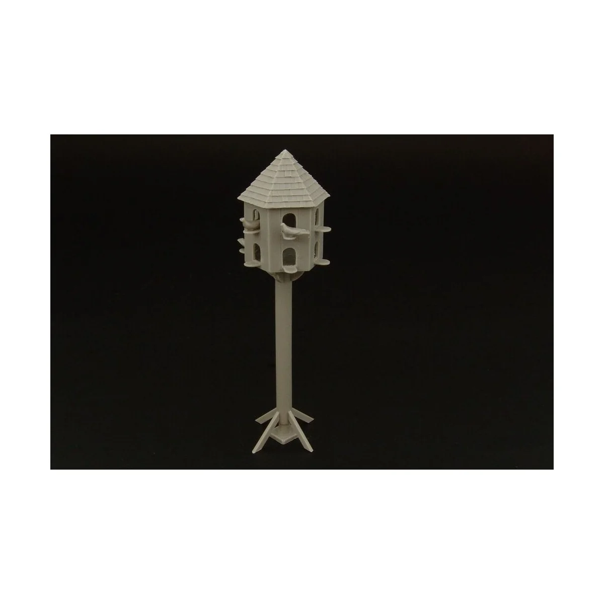 Pigeonry - Hauler HLF48012