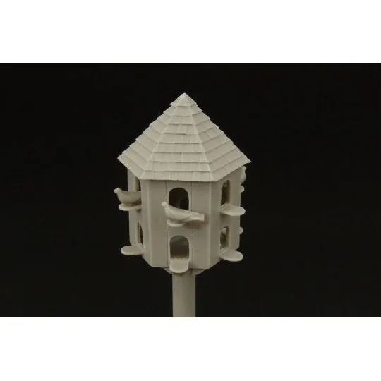 Pigeonry - Hauler HLF48012