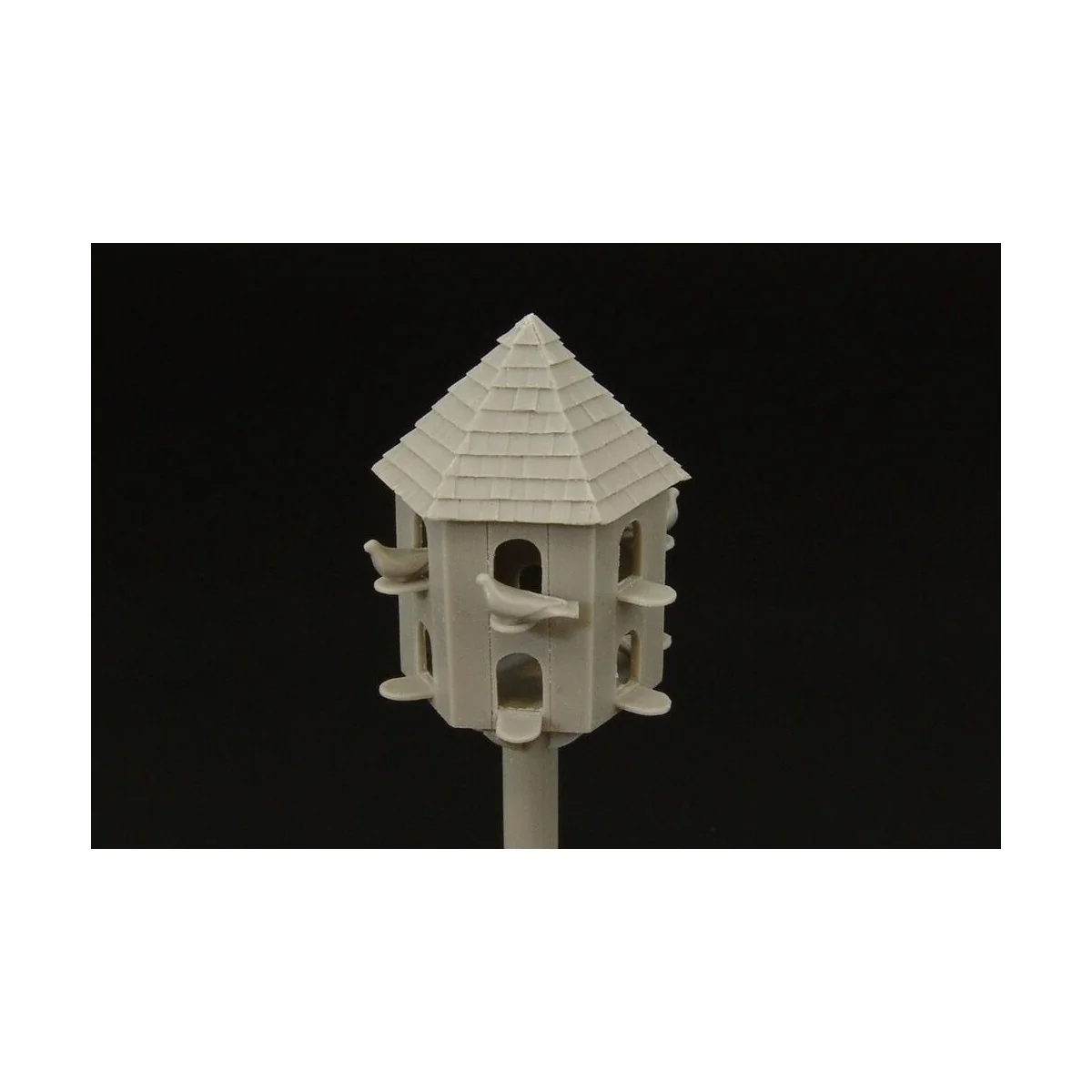 Pigeonry, 1/48 - Hauler HLF48012