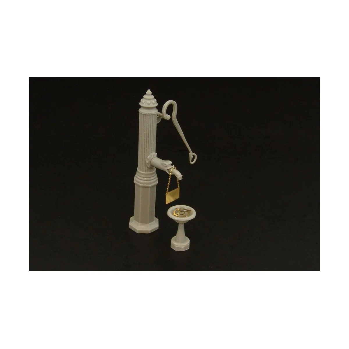 City water pump, 1/48 - Hauler HLF48013 City water pump, 1/48 - Hauler HLF48013