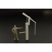 Rustic style water pump, 1/48 - Hauler HLF48014