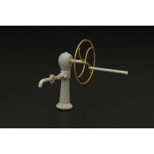 Industrial style water pump, 1/48 - Hauler HLF48016