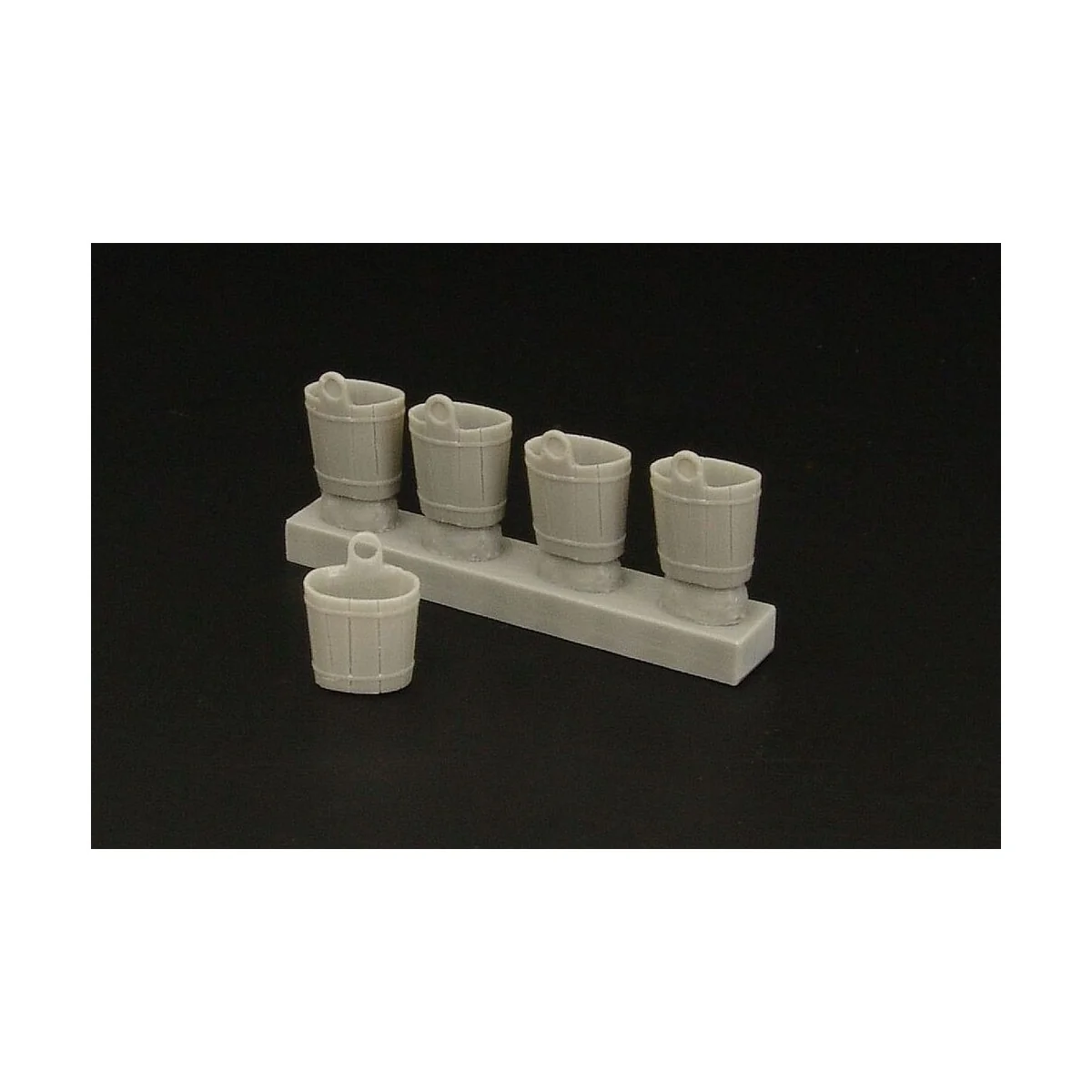 Wooden Tubs, 1/48 - Hauler HLF48018 Wooden Tubs, 1/48 - Hauler HLF48018