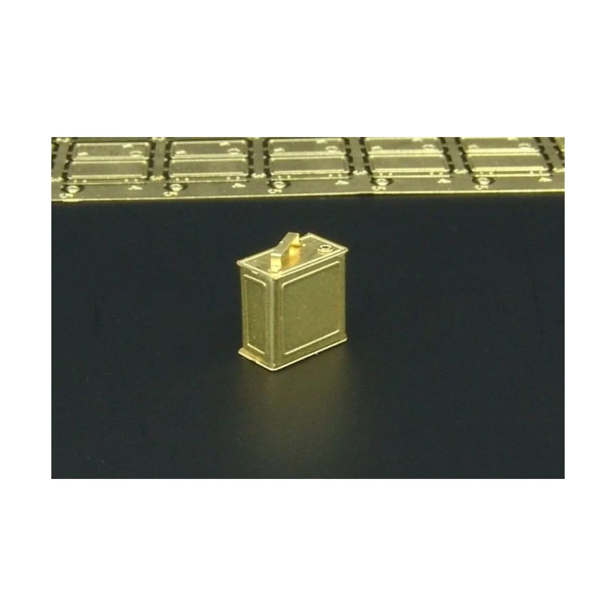 British flimsy cans - Hauler HLU35012